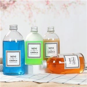 Bouteilles de boissons en verre de gel