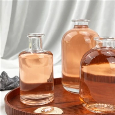 bouteilles d'alcool en verre